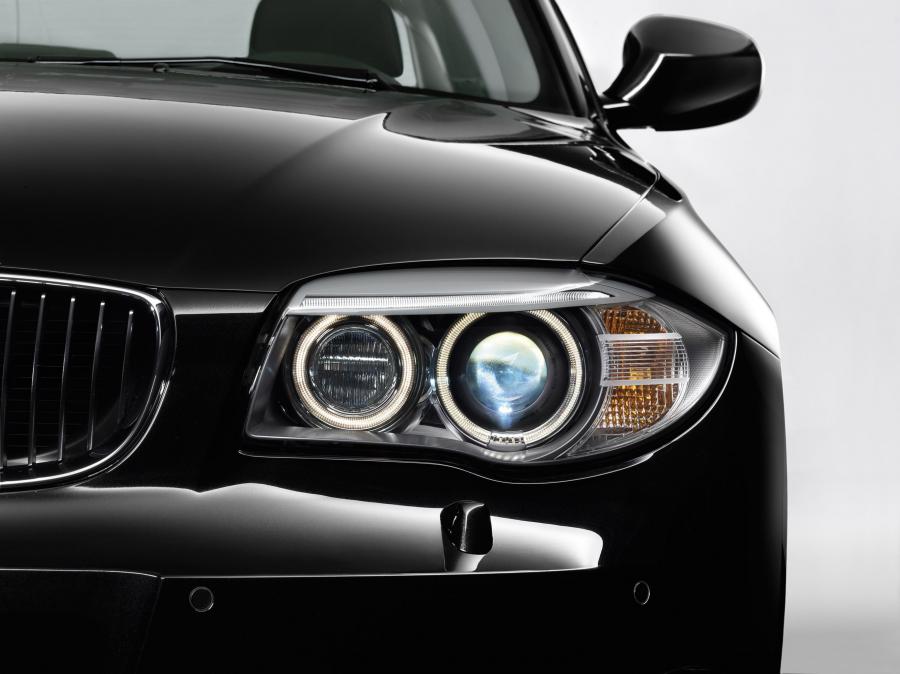  BMW 1-Series Coupe 2011 года  (фото 37 из 77)